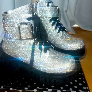 Sparkling Silver Platform Boots lug sole NIB